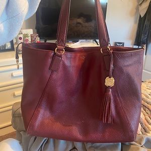 Vince Camuto Tote Bag